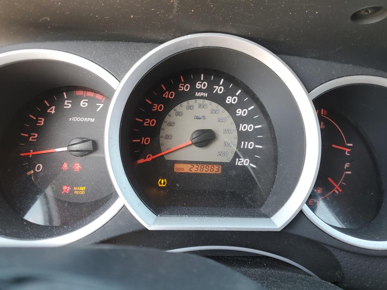 2006 Toyota Tacoma - Image 9