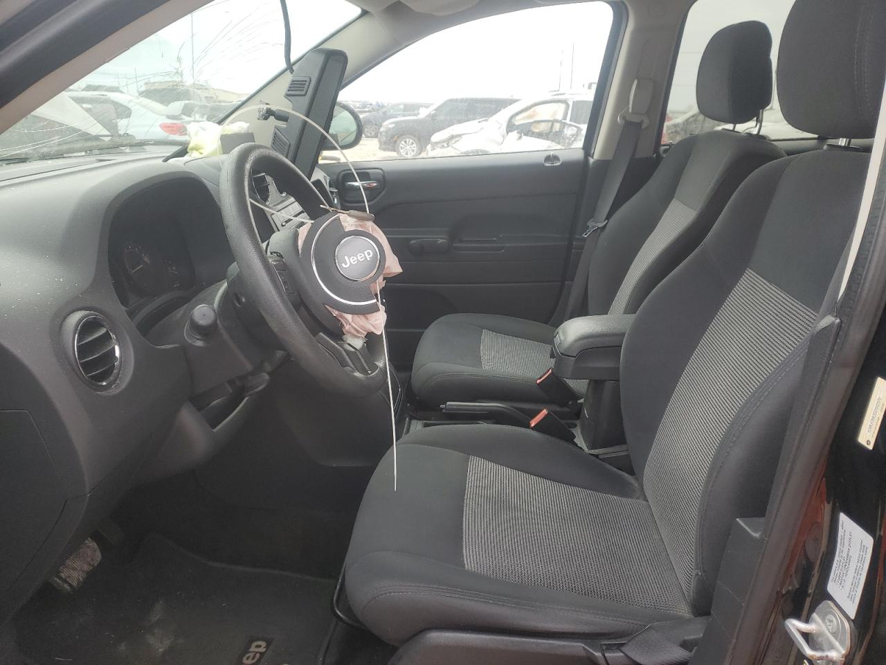 2016 Jeep Compass - Image 7