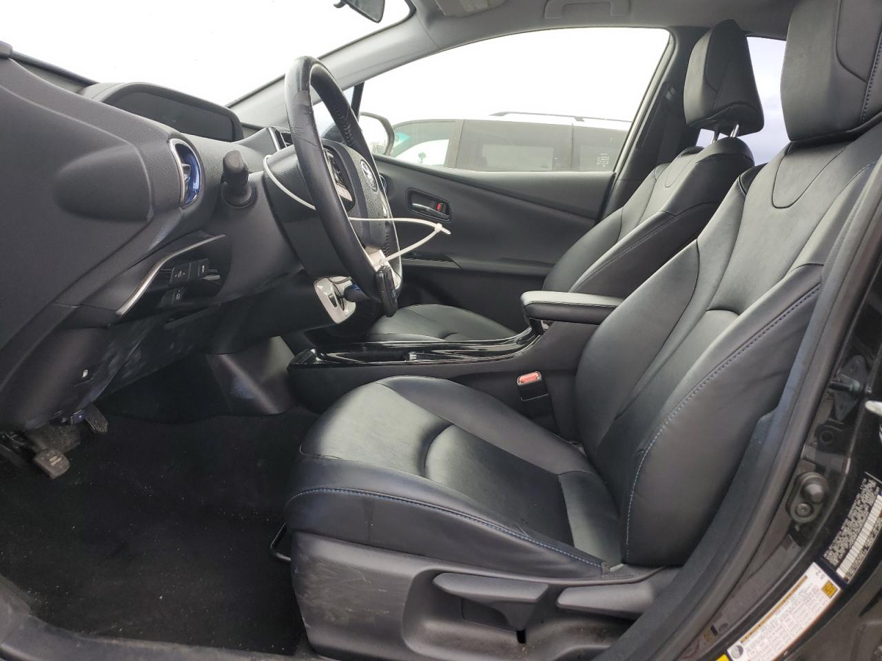 2017 Toyota Prius - Image 7