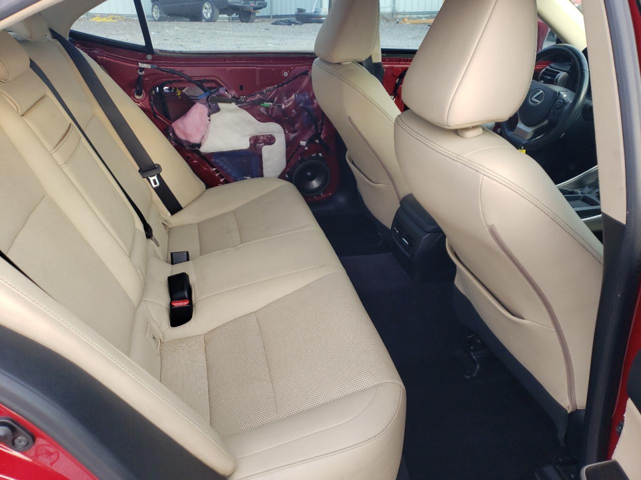 2014 Lexus IS - Image 10