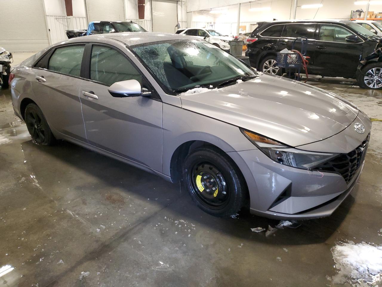 2023 Hyundai Elantra - Image 4