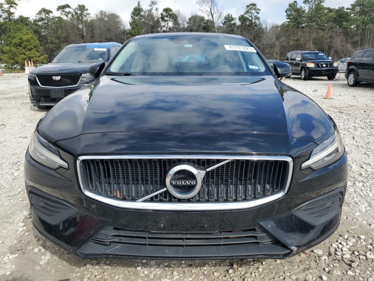 2020 Volvo S60 - Image 5