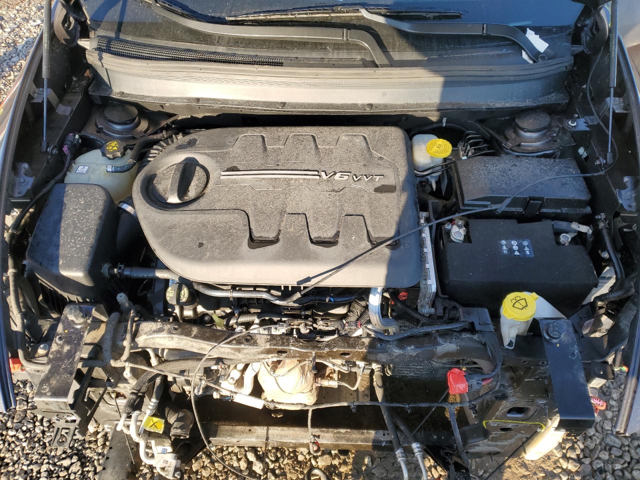 2018 Jeep Grand Cherokee - Image 12
