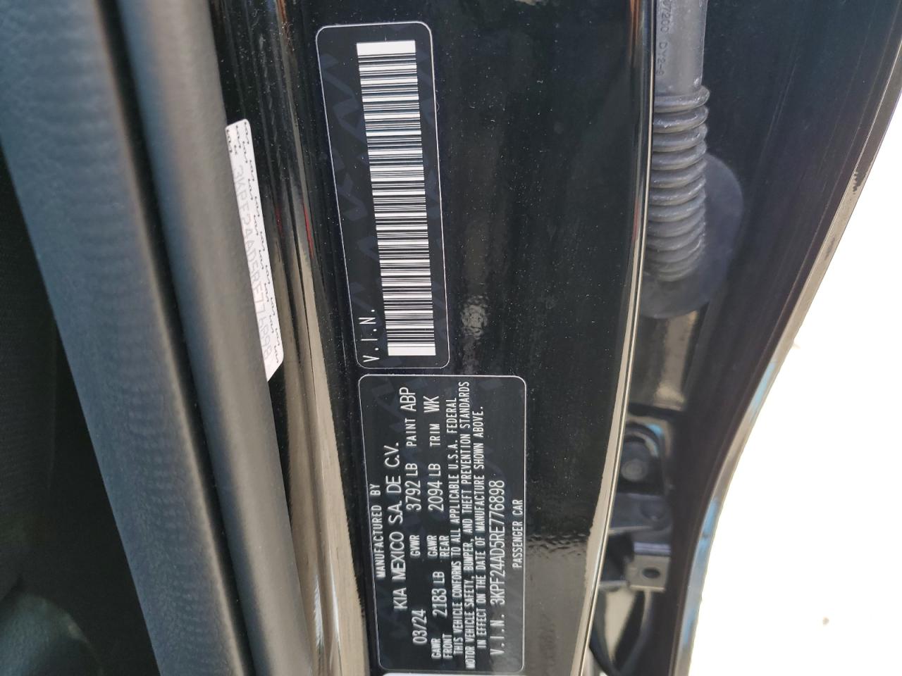 2024 Kia Forte - Image 12