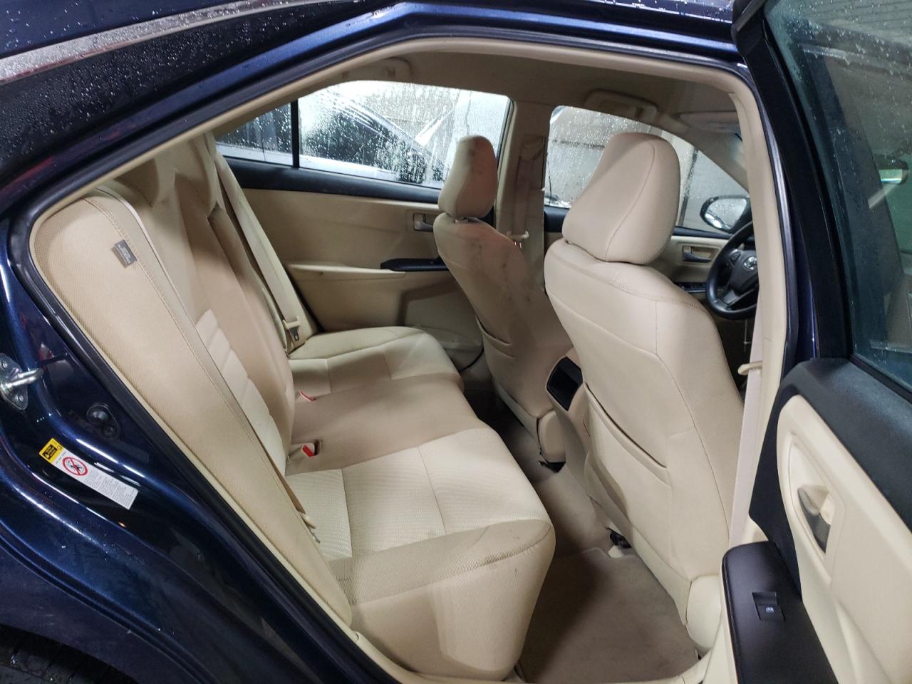 2015 Toyota Camry - Image 10