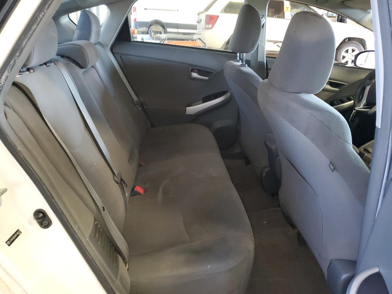 2010 Toyota Prius - Image 10