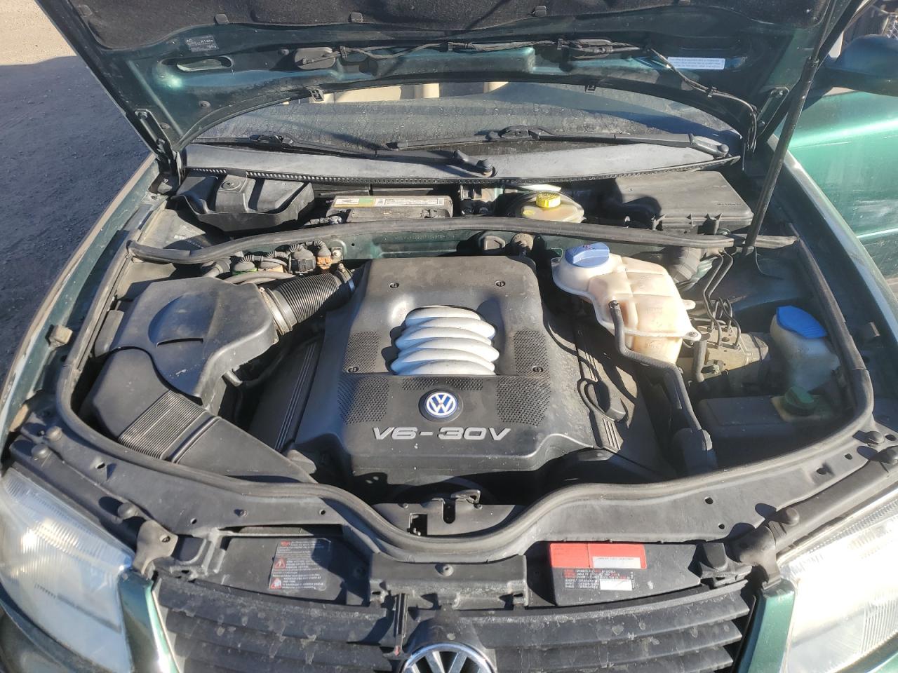 2000 Volkswagen Passat - Image 11