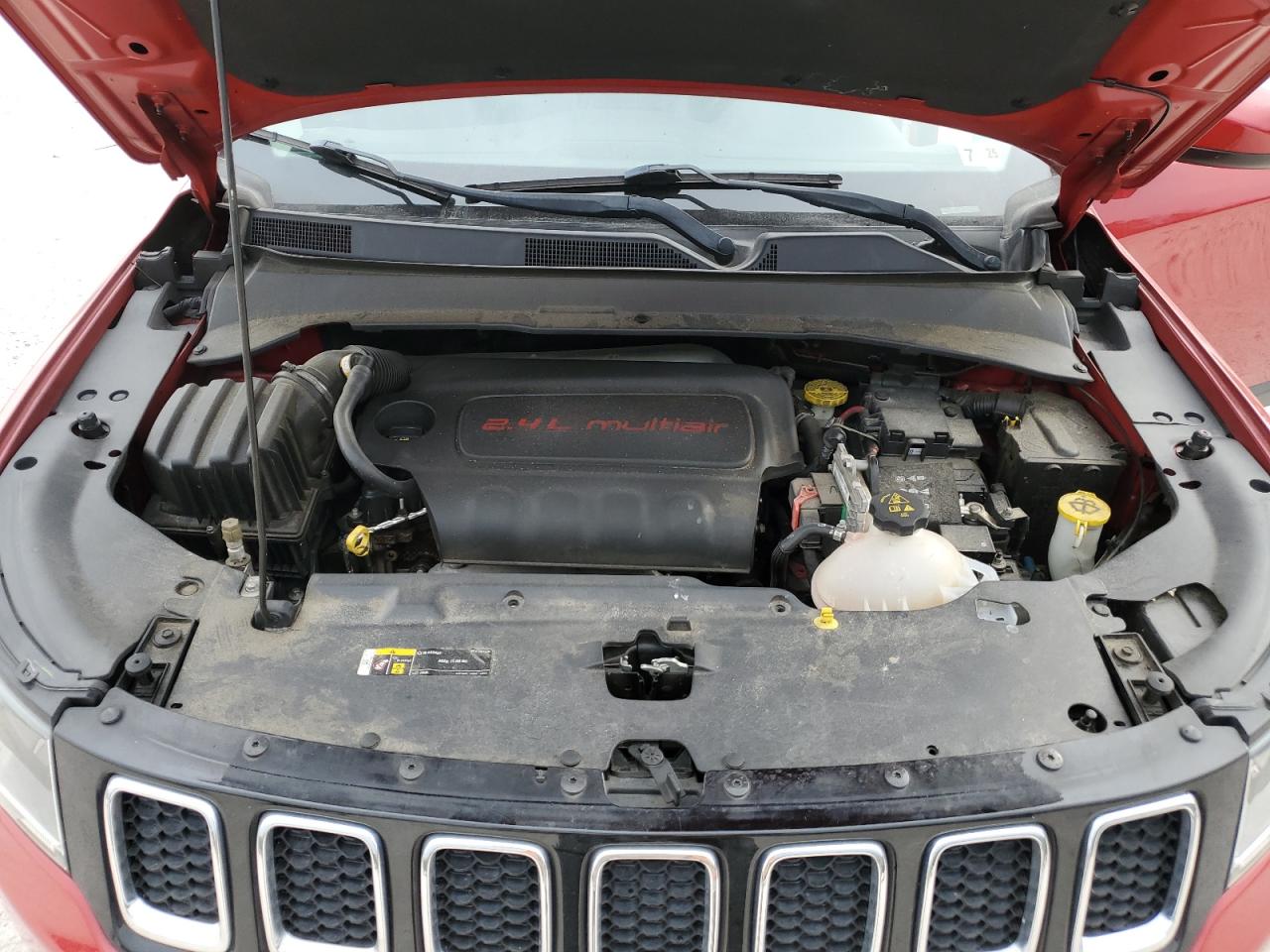 2018 Jeep Compass - Image 12