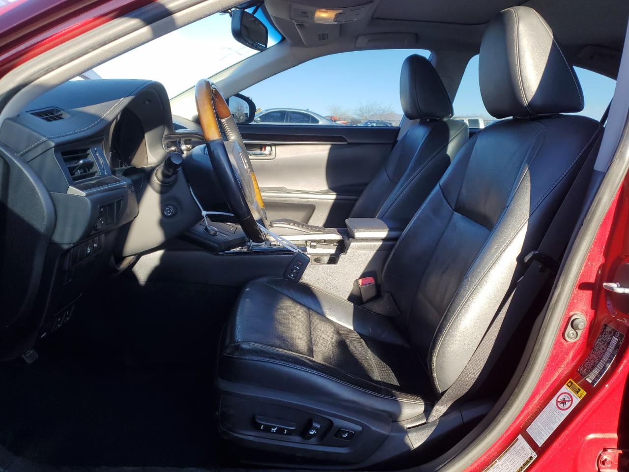 2013 Lexus ES - Image 7