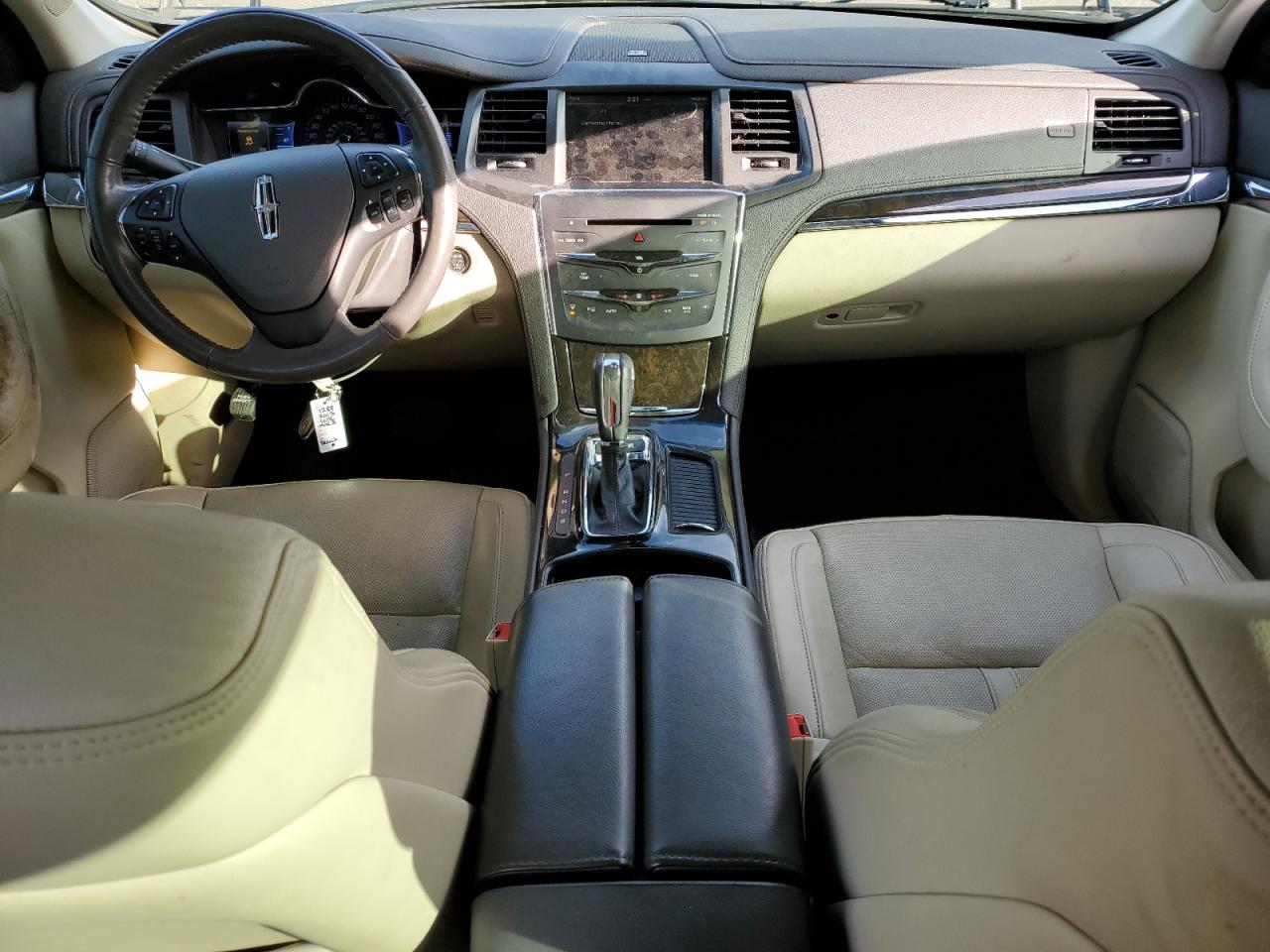 2013 Lincoln MKS - Image 8