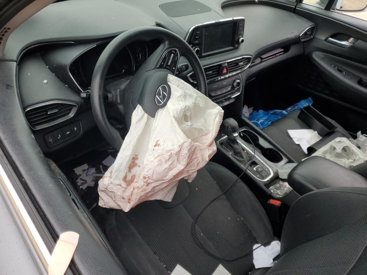 2019 Hyundai Santa Fe - Image 8
