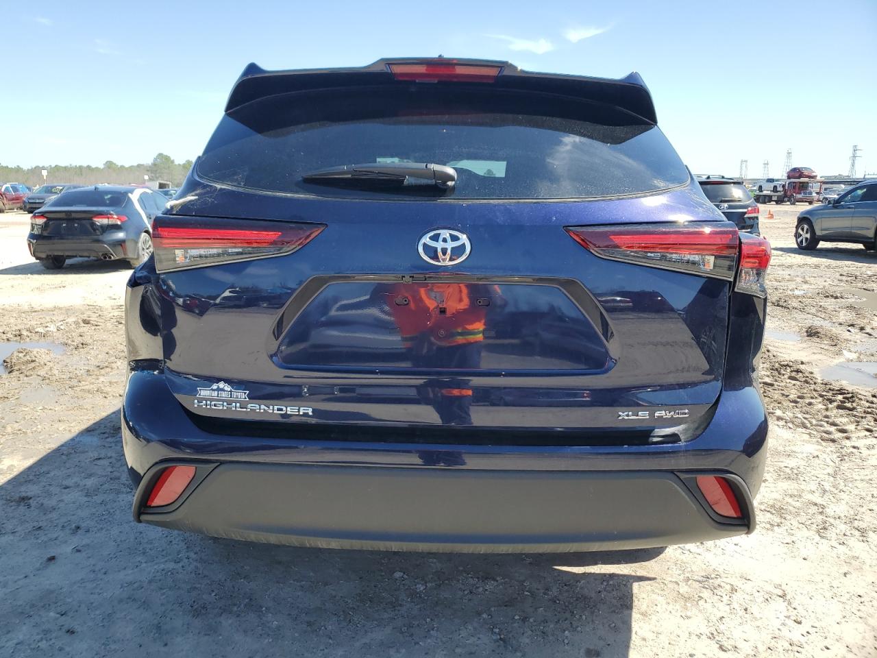 2024 Toyota Highlander - Image 6