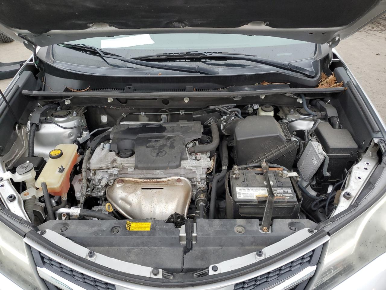 2014 Toyota RAV 4 - Image 12