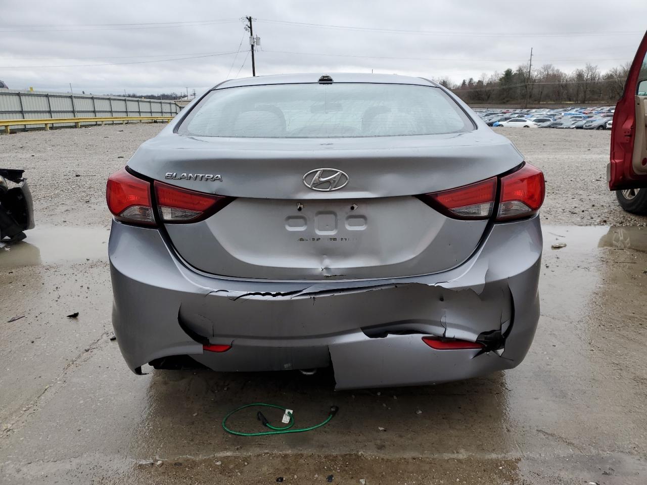 2016 Hyundai Elantra - Image 6
