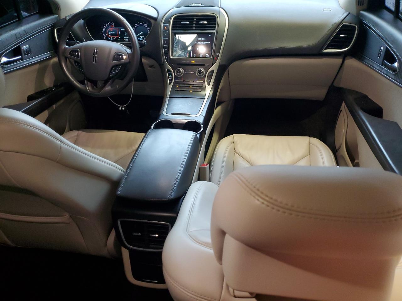 2017 Lincoln MKX - Image 8