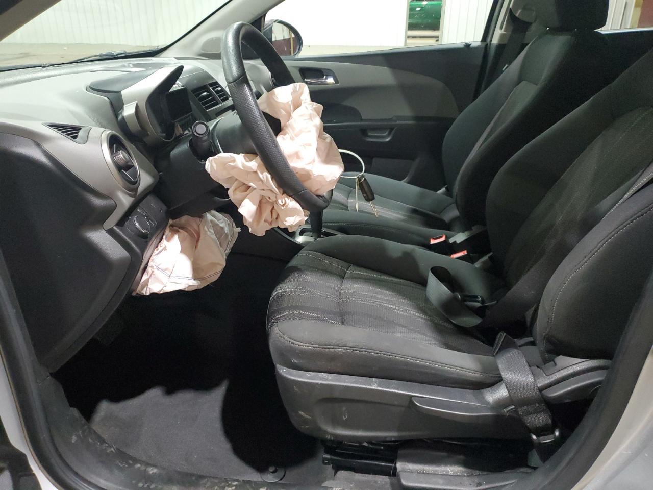 2016 Chevrolet Sonic - Image 7
