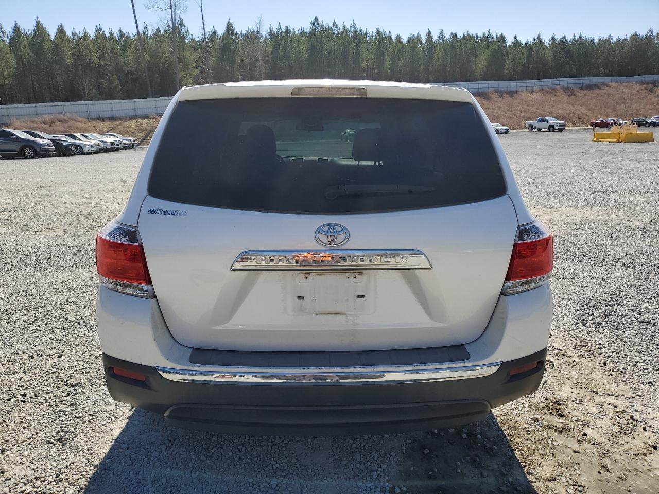 2013 Toyota Highlander - Image 6