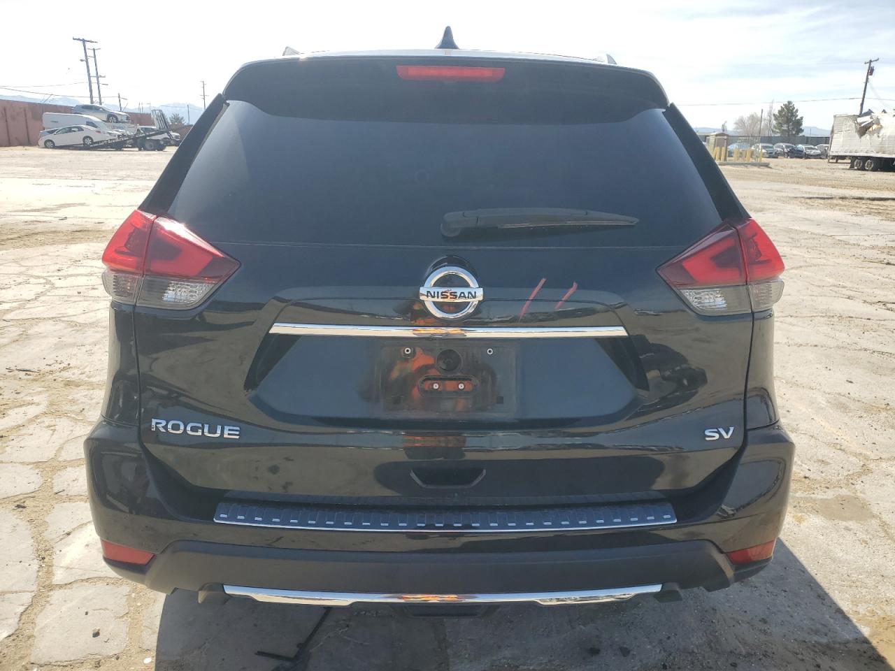 2018 Nissan Rogue - Image 6