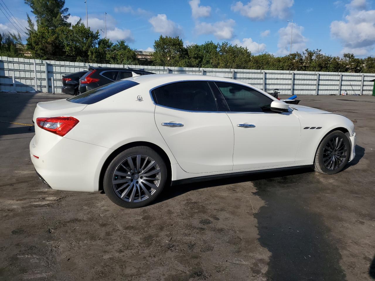 2018 Maserati Ghibli - Image 3