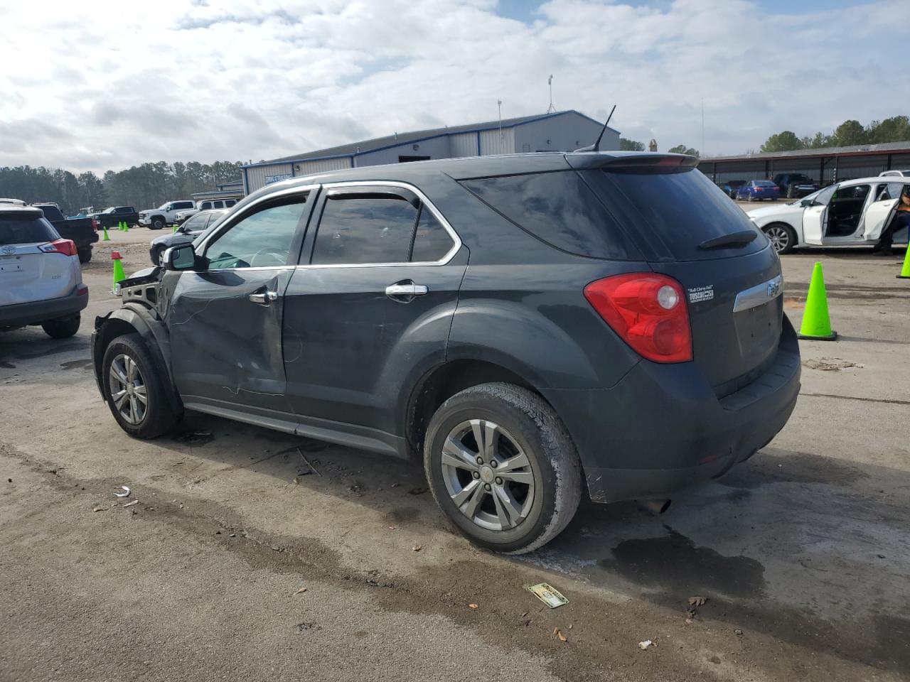 2014 Chevrolet Equinox - Image 2