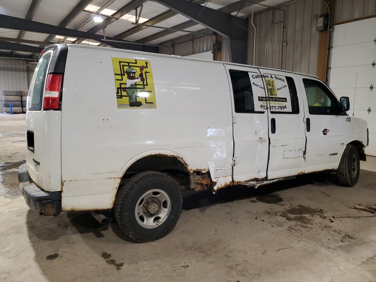 2003 Chevrolet Express - Image 3