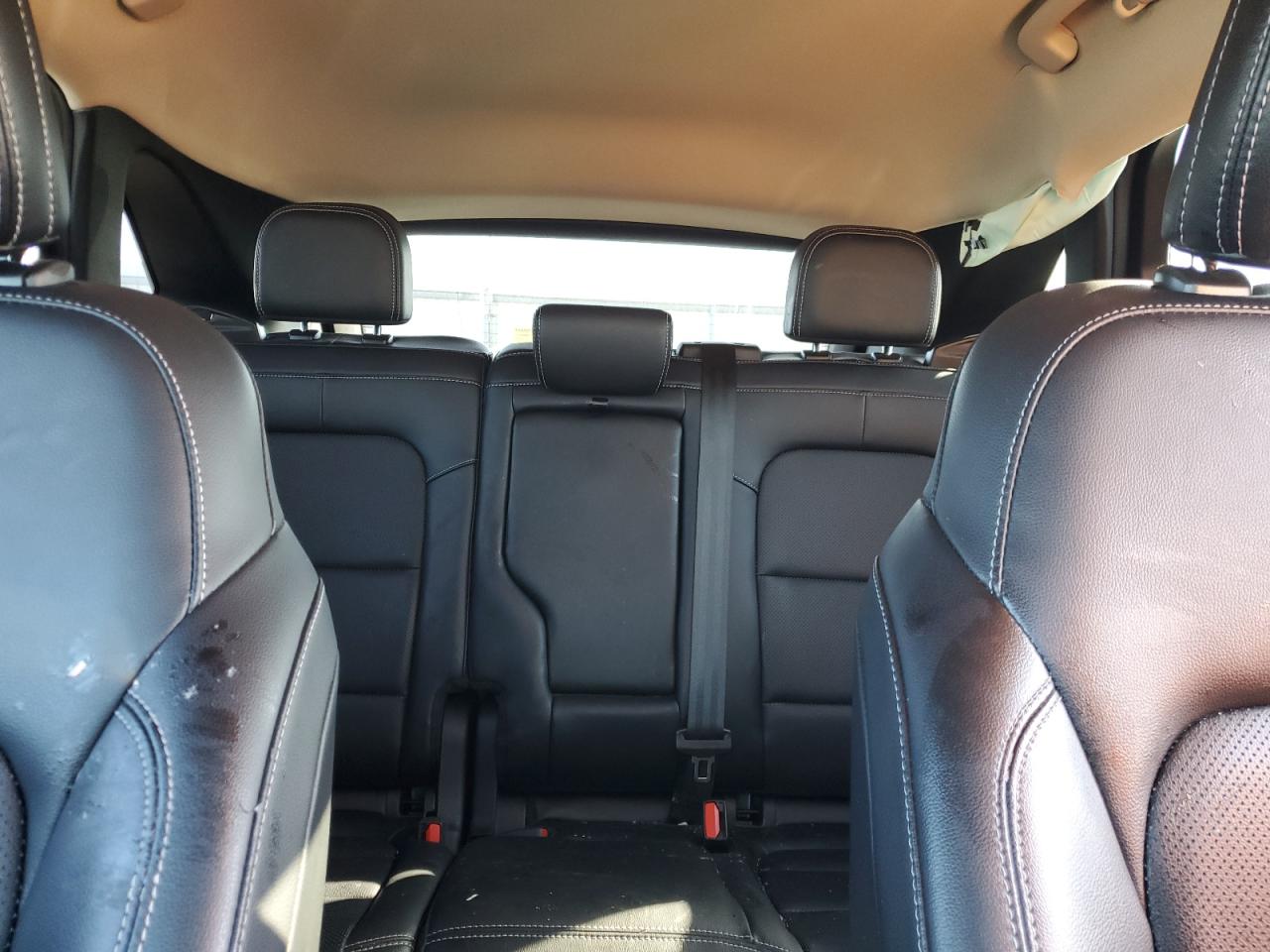 2020 Ford Escape - Image 10