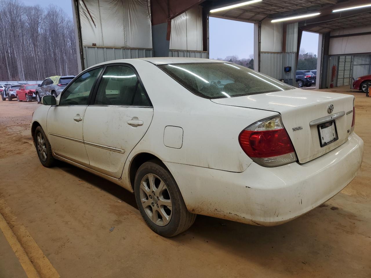 2005 Toyota Camry - Image 2