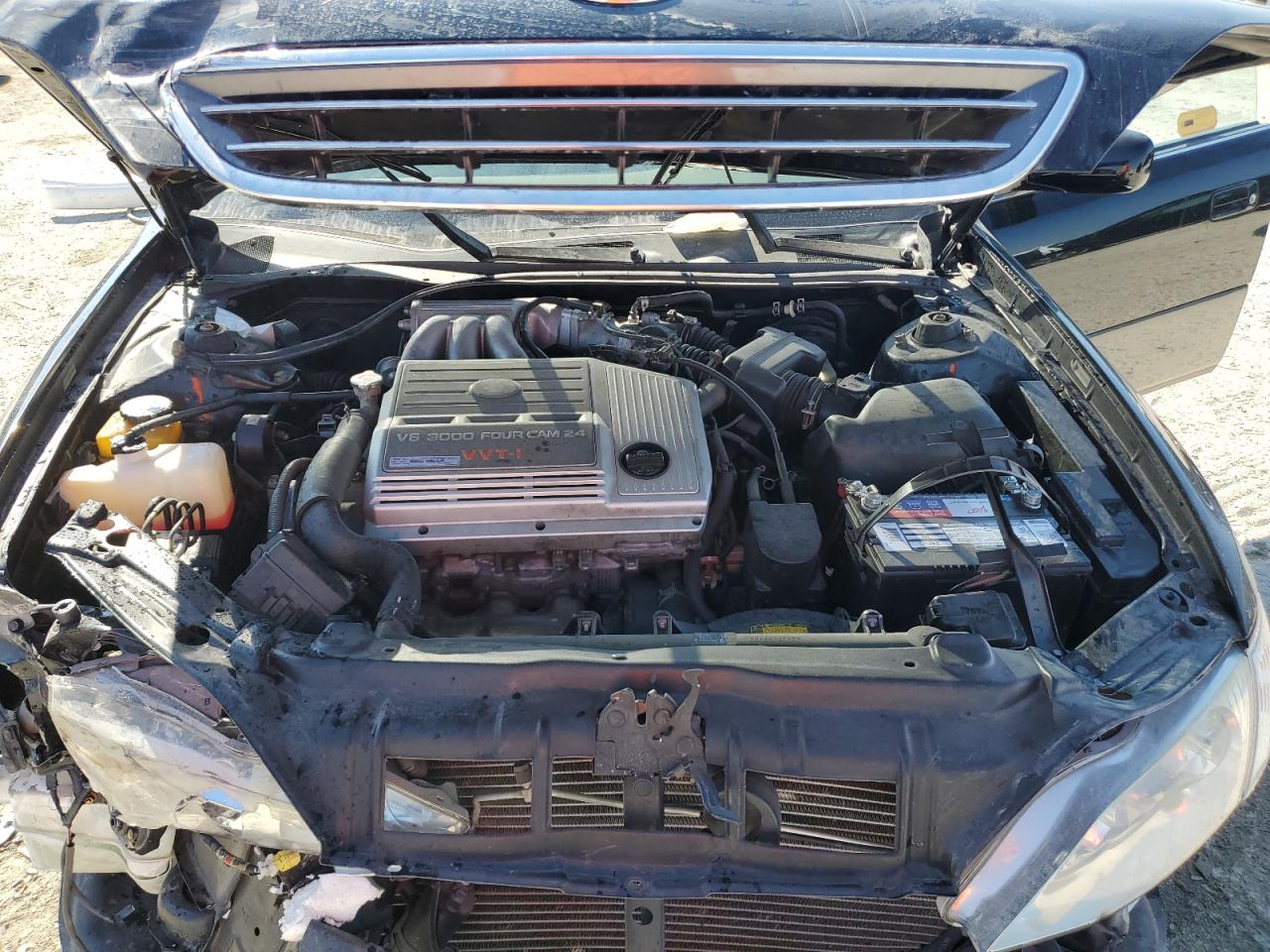 2000 Lexus ES - Image 11