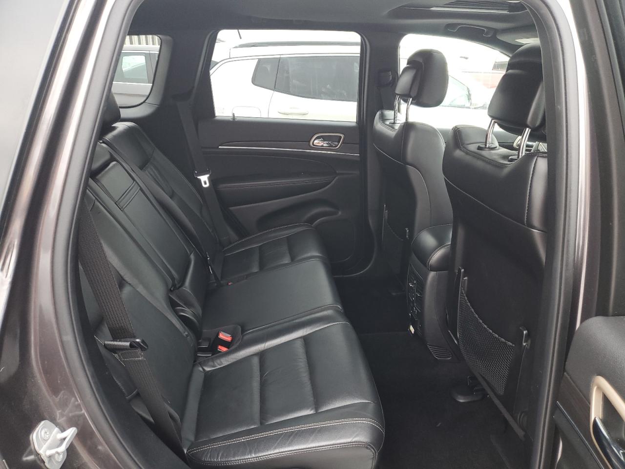 2014 Jeep Grand Cherokee - Image 11