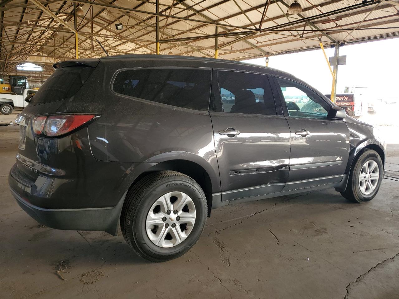 2015 Chevrolet Traverse - Image 3