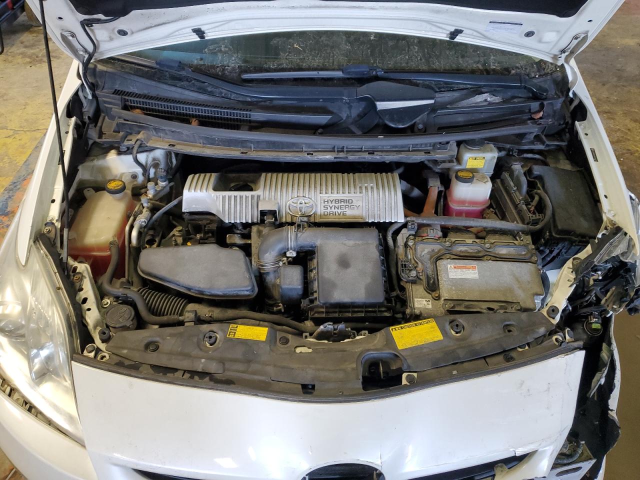 2010 Toyota Prius - Image 12
