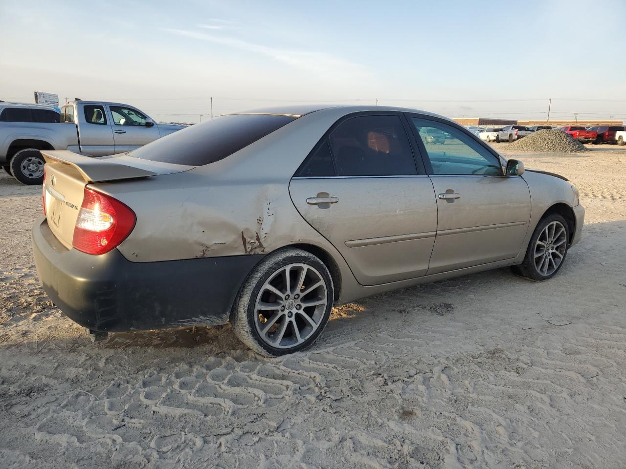 2004 Toyota Camry - Image 3