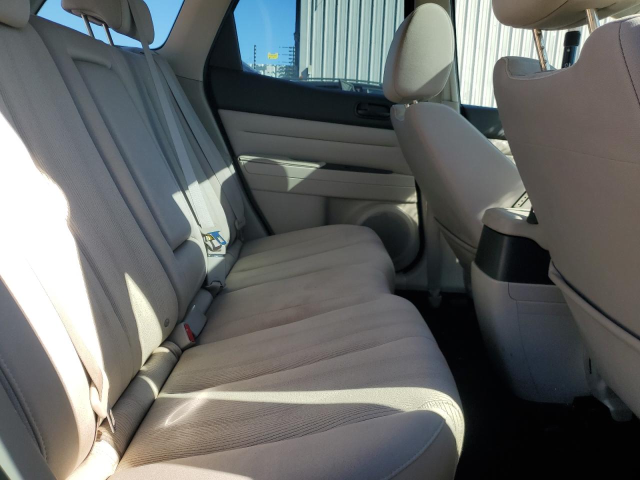2010 Mazda CX-7 - Image 10