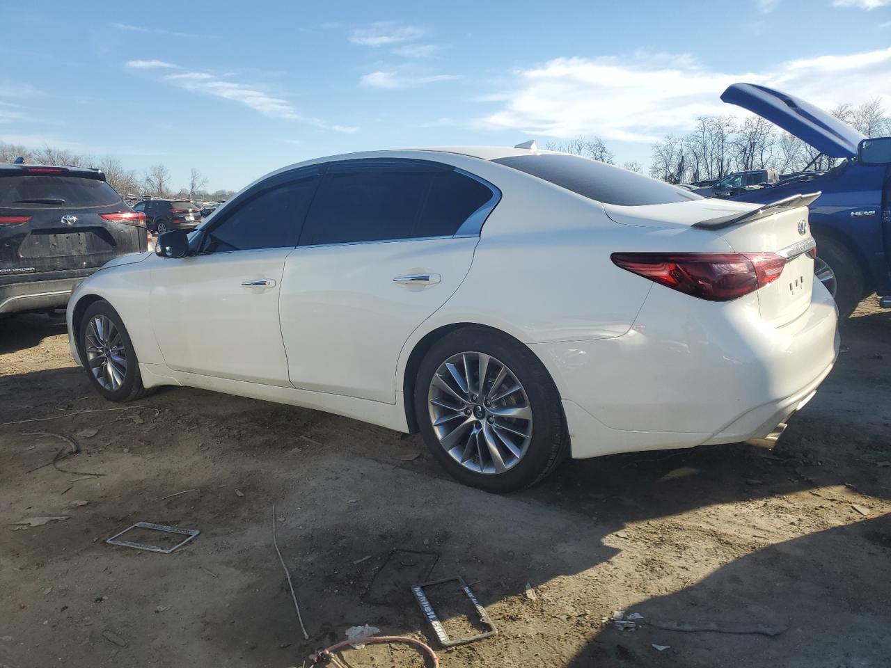 2018 Infiniti Q50 - Image 2