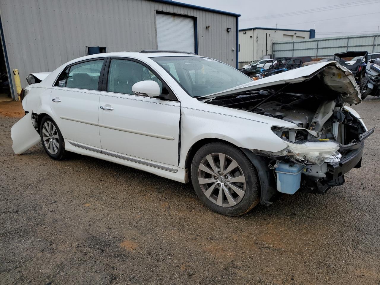 2011 Toyota Avalon - Image 4