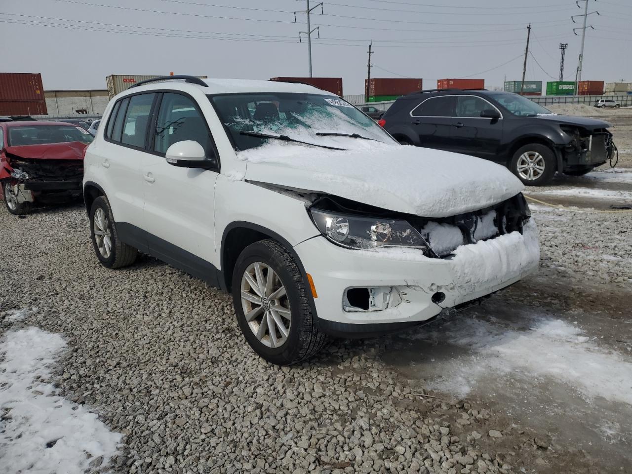 2017 Volkswagen Tiguan - Image 4