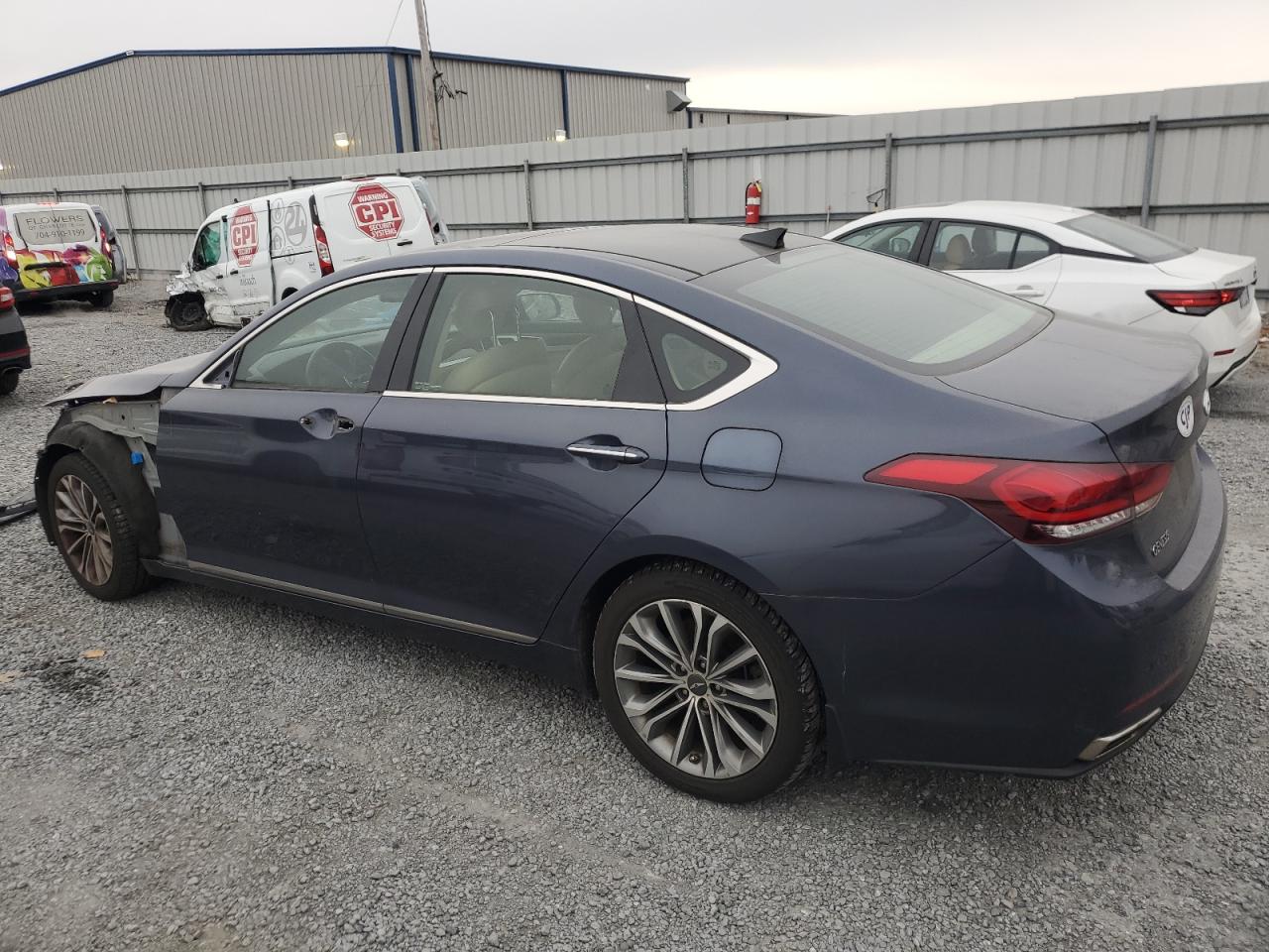 2015 Hyundai Genesis - Image 2