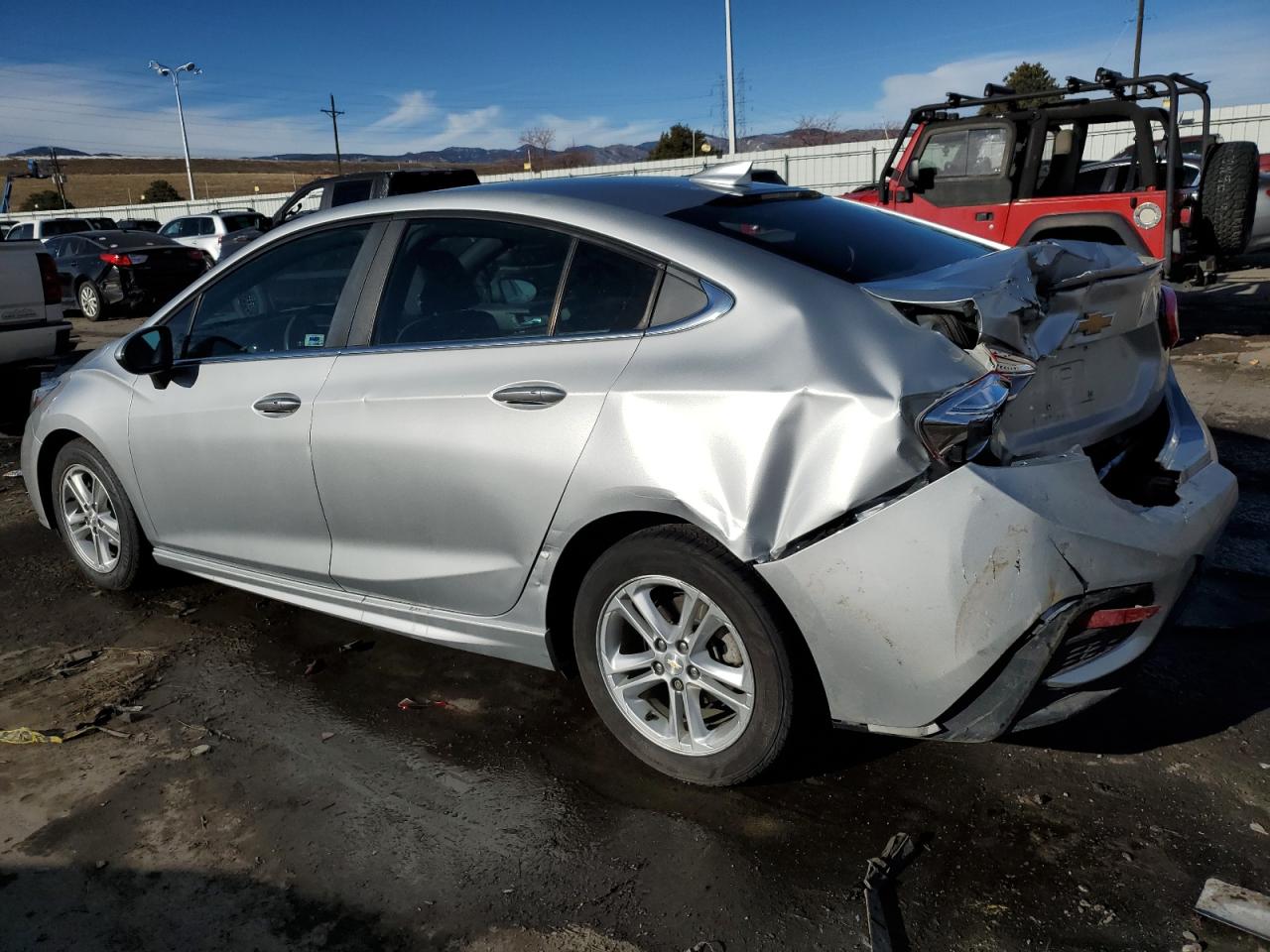 2016 Chevrolet Cruze - Image 2
