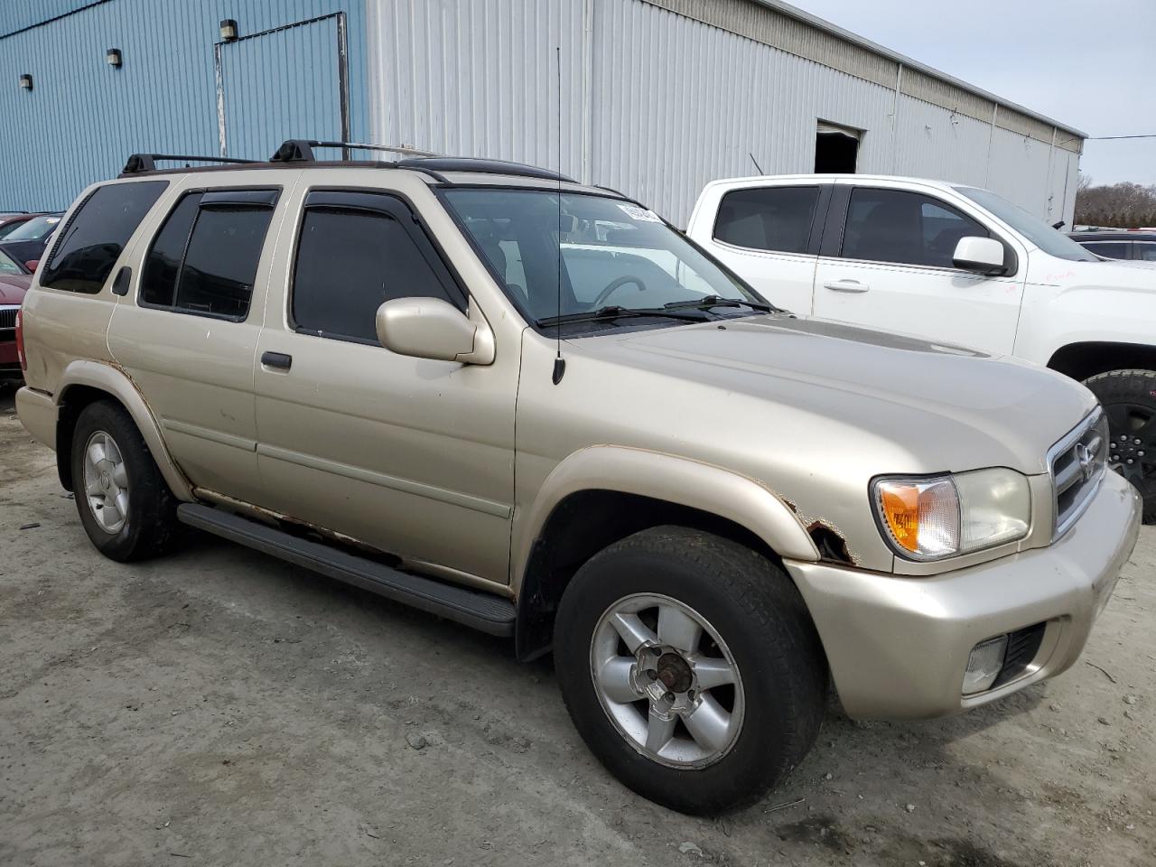 2001 Nissan Pathfinder - Image 4