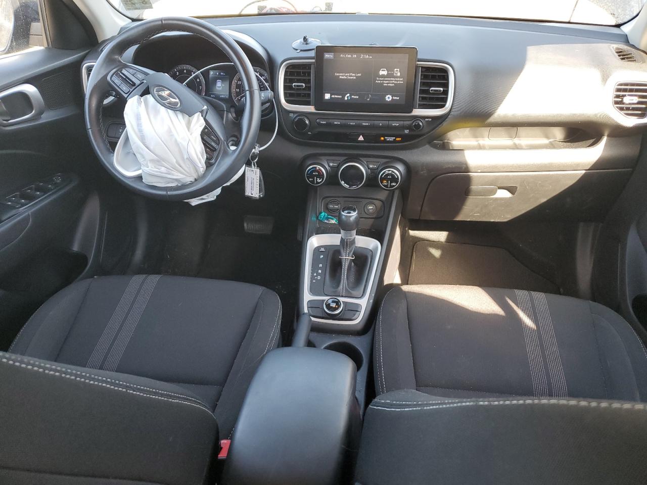 2020 Hyundai Venue - Image 8