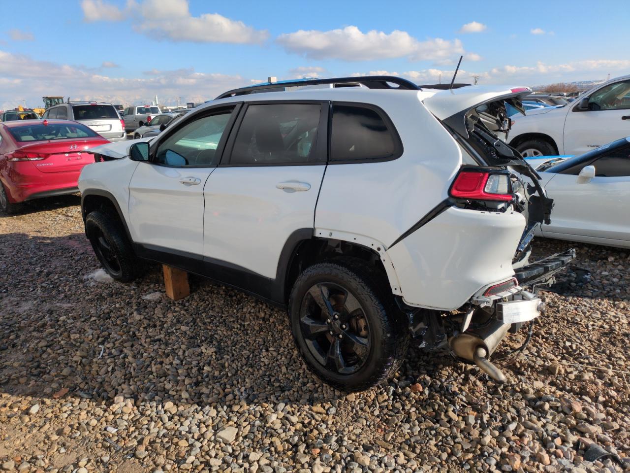 2019 Jeep Grand Cherokee - Image 2