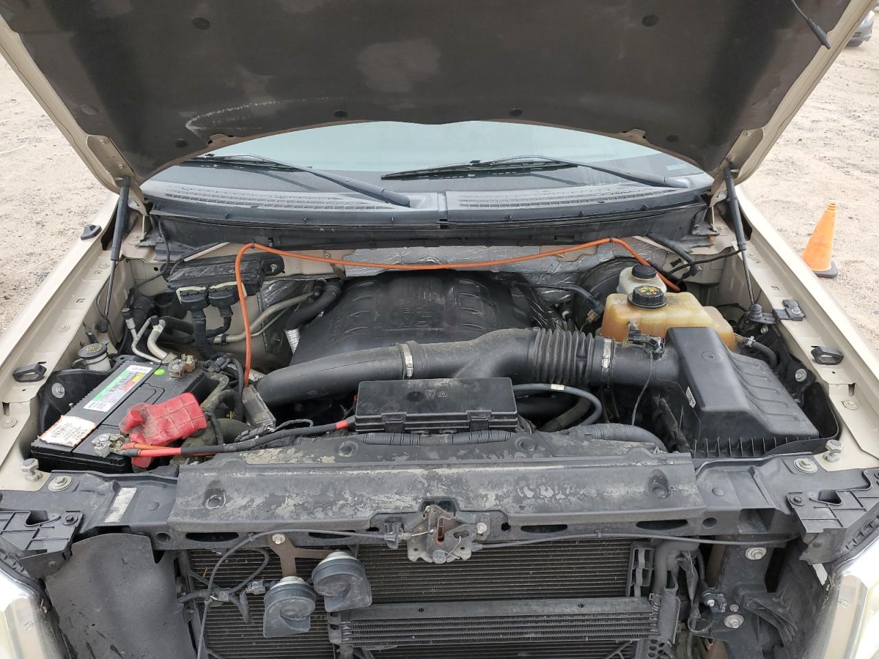 2013 Ford F-150 - Image 13