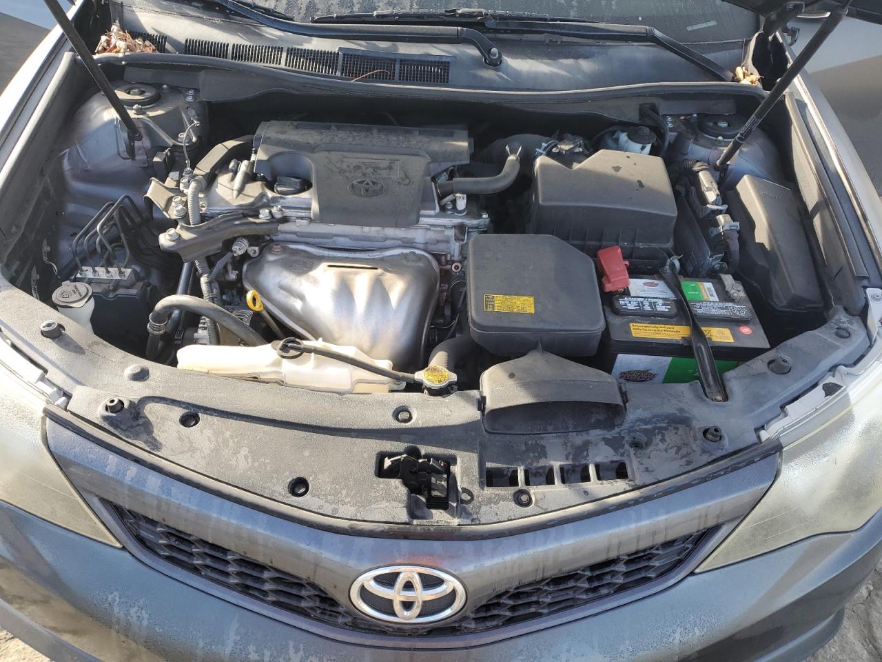 2012 Toyota Camry - Image 13