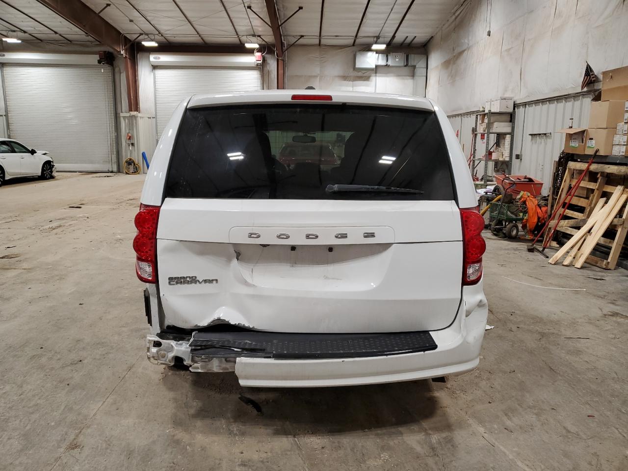 2016 Dodge Caravan - Image 6