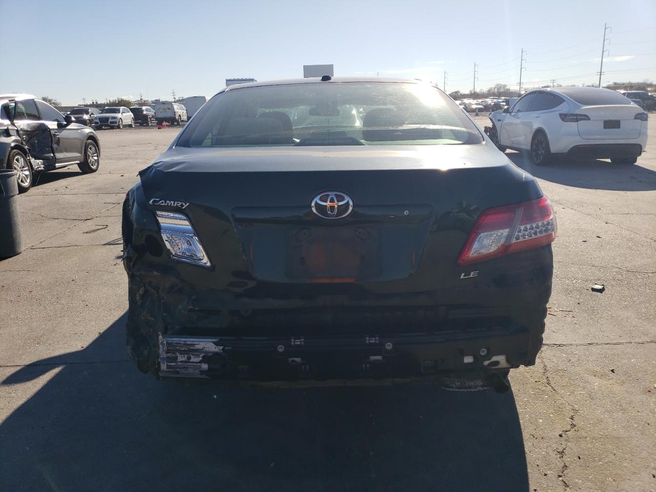 2011 Toyota Camry - Image 6
