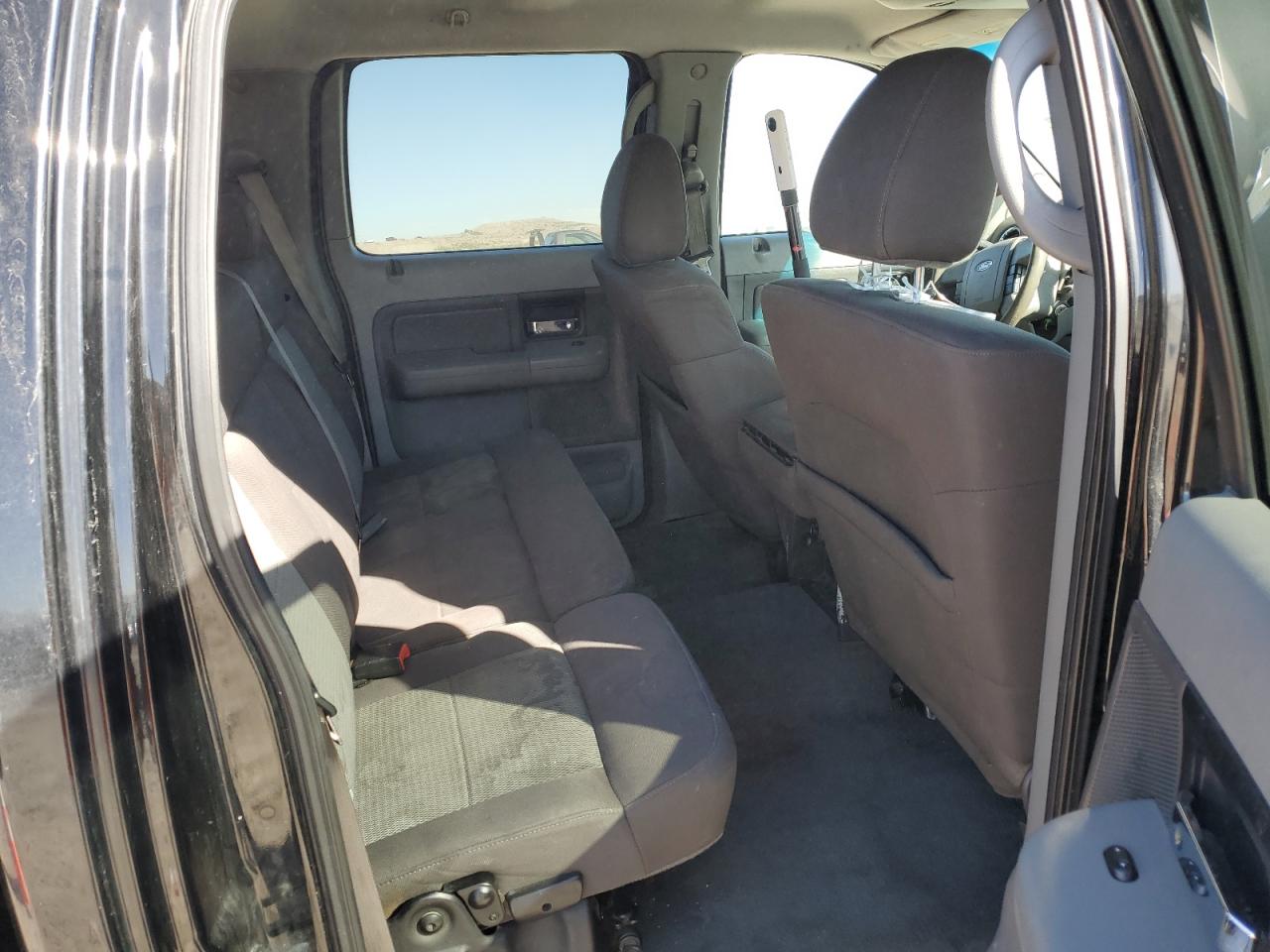 2006 Ford F-150 - Image 10