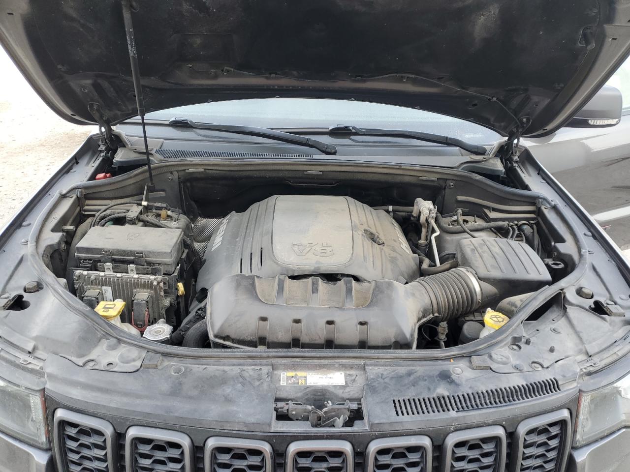 2019 Jeep Grand Cherokee - Image 12