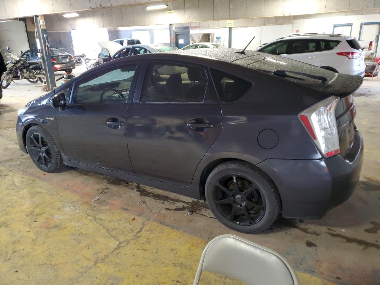 2011 Toyota Prius - Image 2