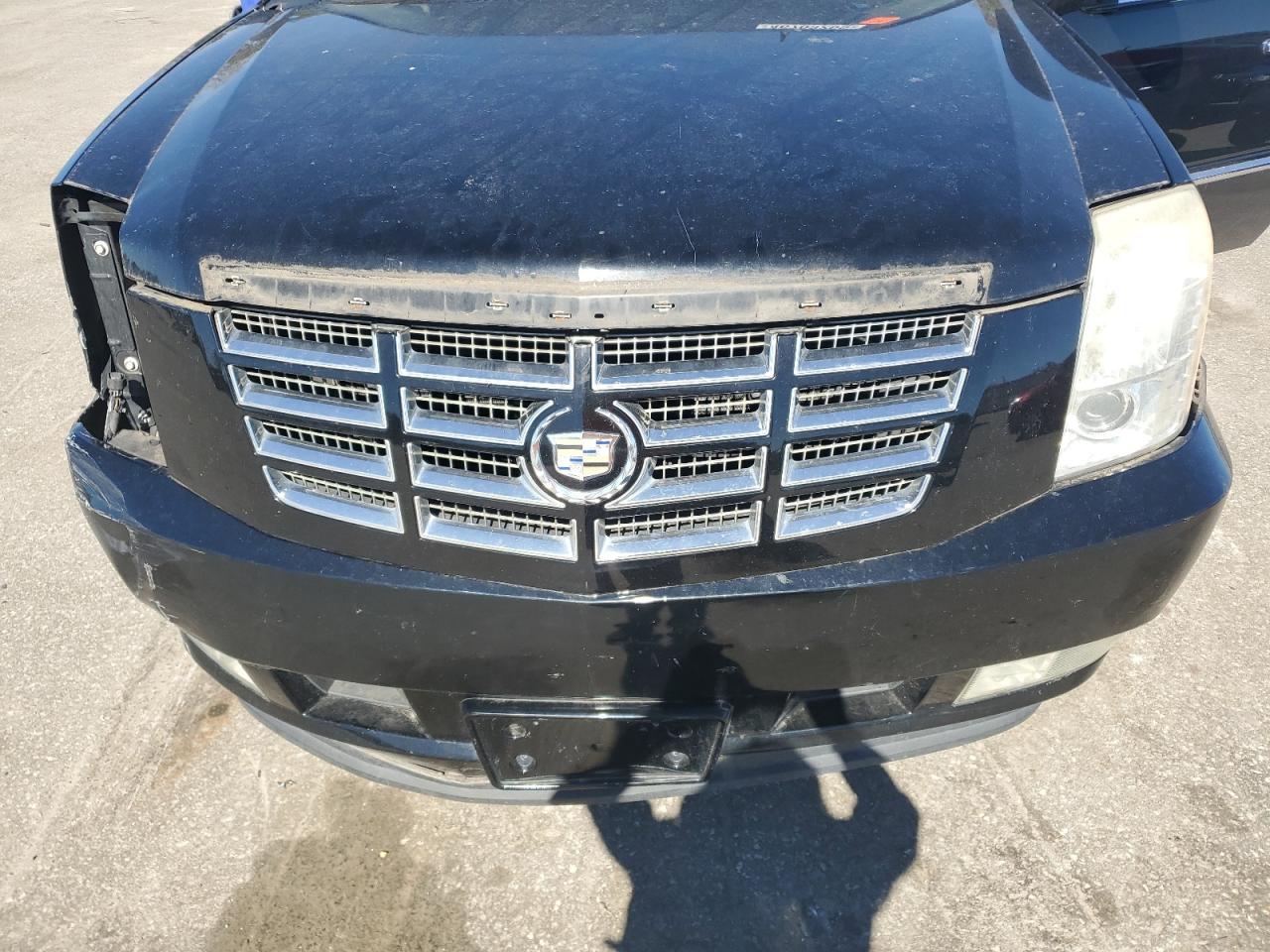 2008 Cadillac Escalade - Image 12
