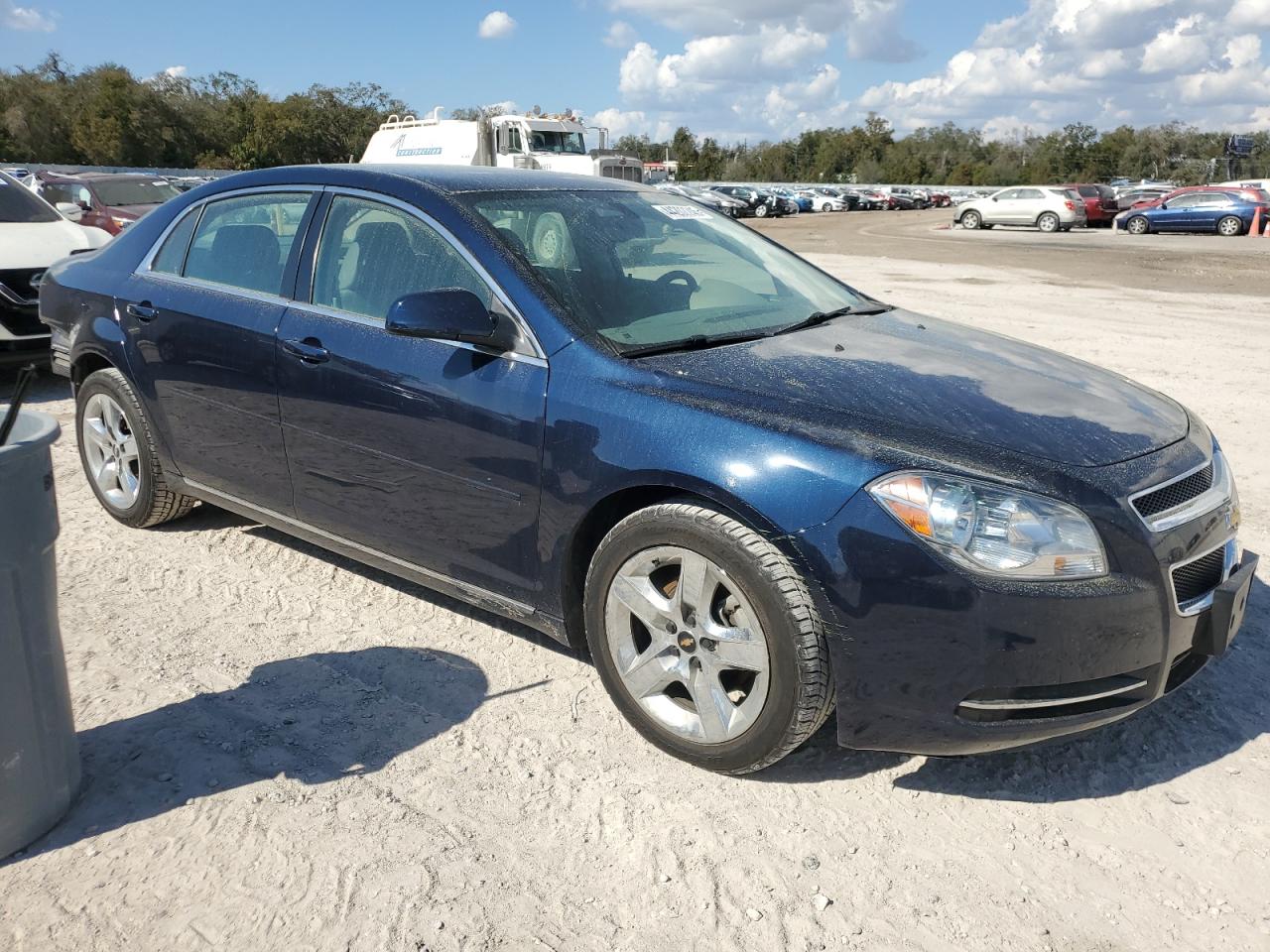 2010 Chevrolet Malibu - Image 4